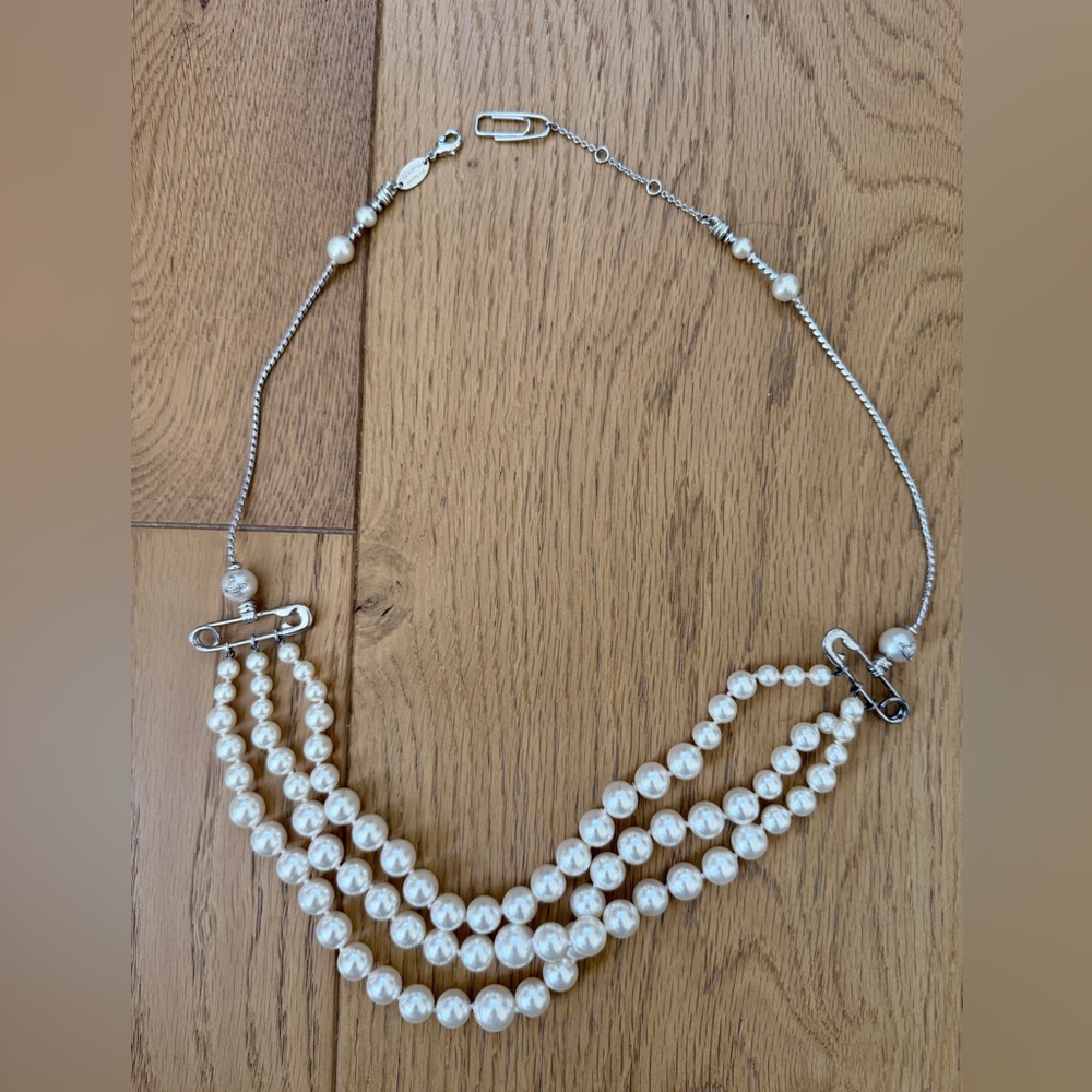 Vivienne Westwood pearl necklace